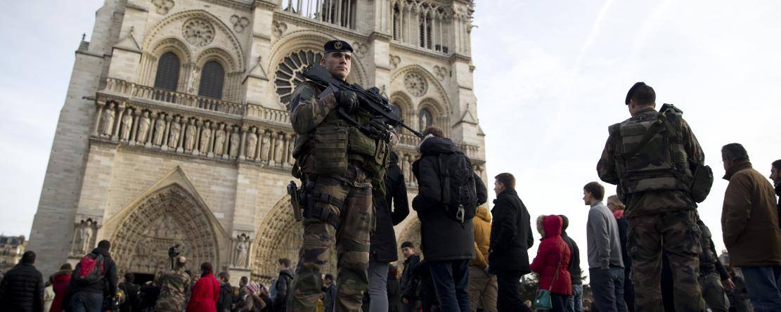 L'état d'urgence se définit comme un régime d'exception mais la loi ne prévoit aucune limite temporelle à sa prorogation. ©Kenzo Tribouillard/AFP